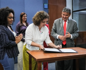 Assinatura de Inauguração da Cuidoteca da UnB. 23/02/2026 Foto: Anastácia Vaz/Secom UnB